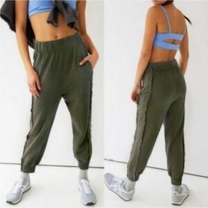 FP Movement Free People Where The Wind Blows Jogger Sweatpants Army Green Large